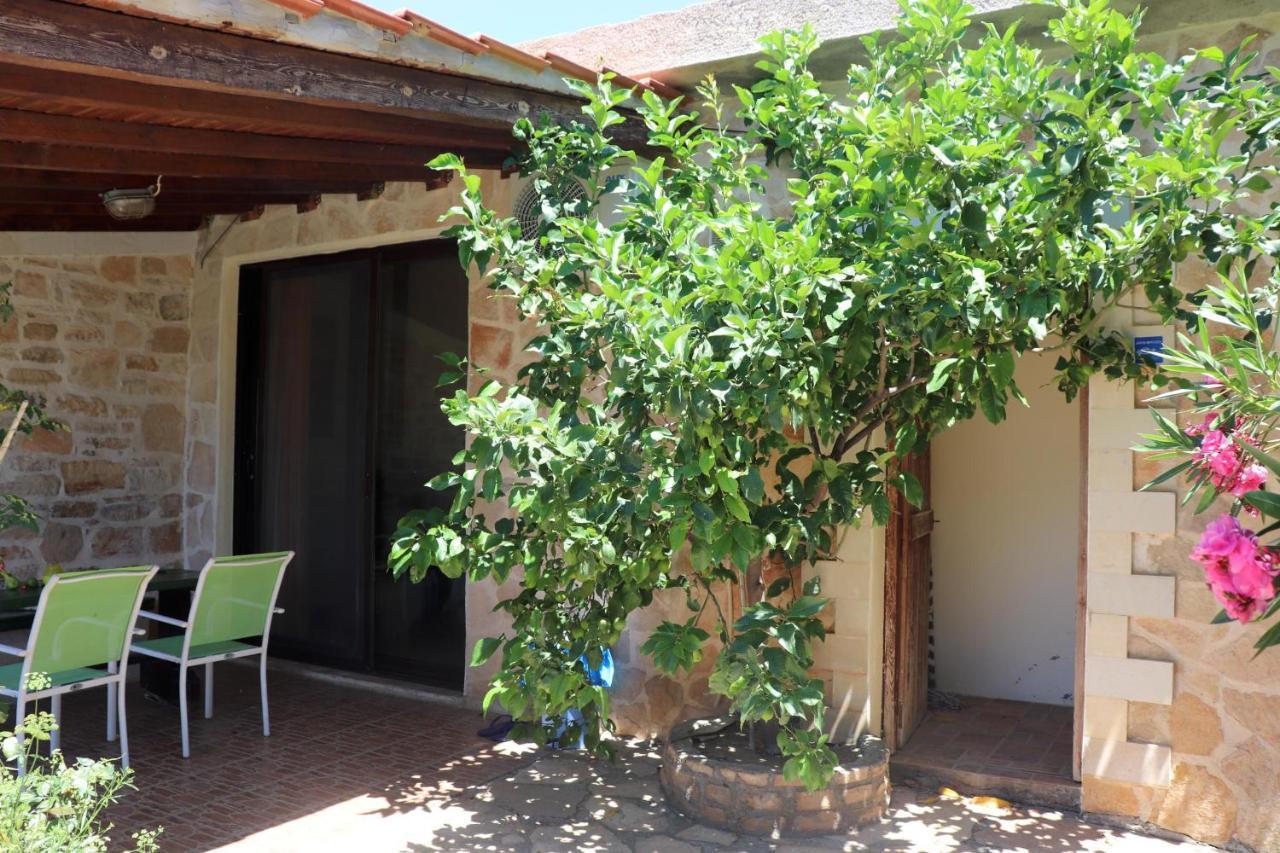 Maria-Triopetra Villa Luaran gambar